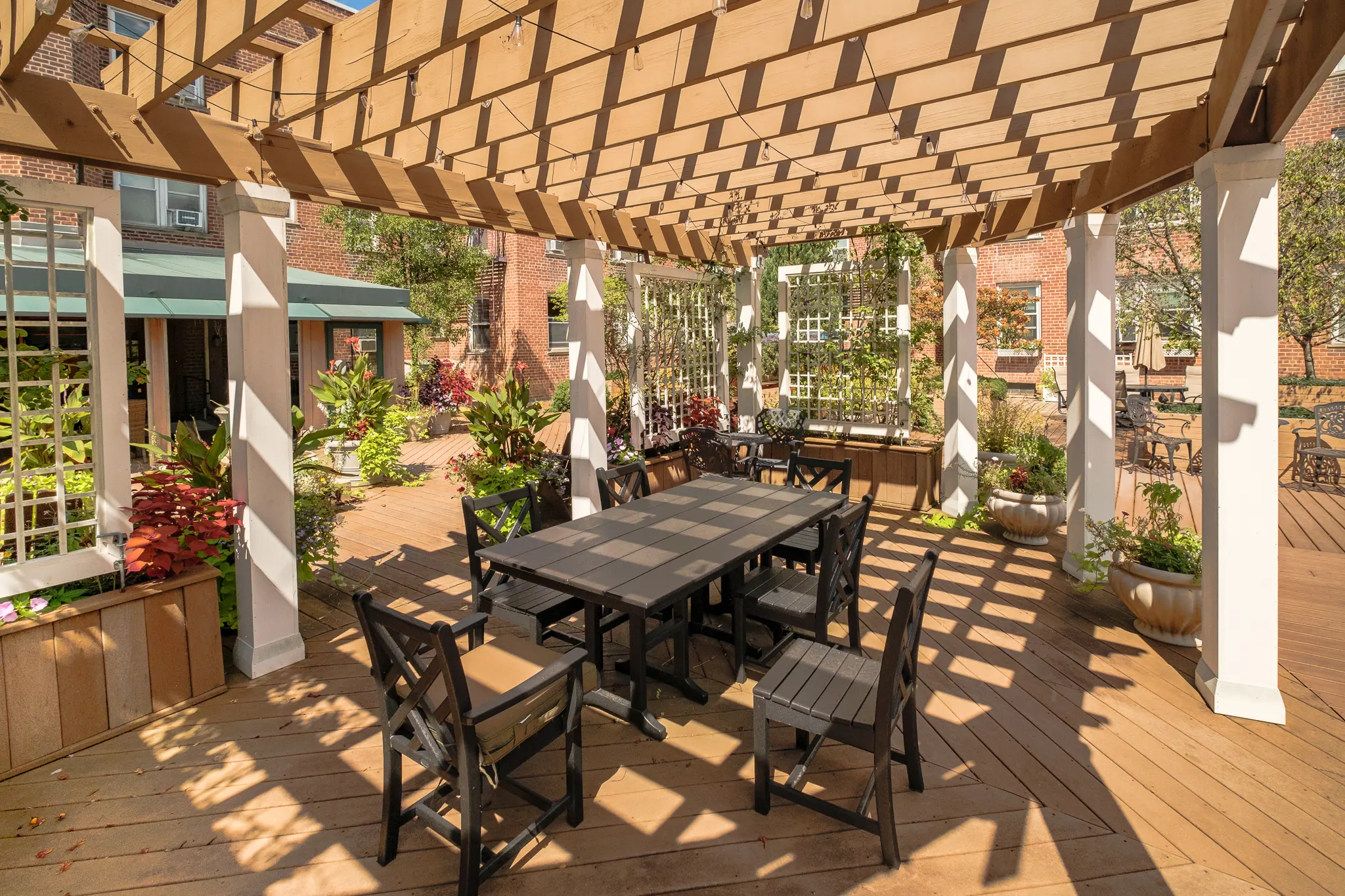 Resident Patio Table and Chairs
